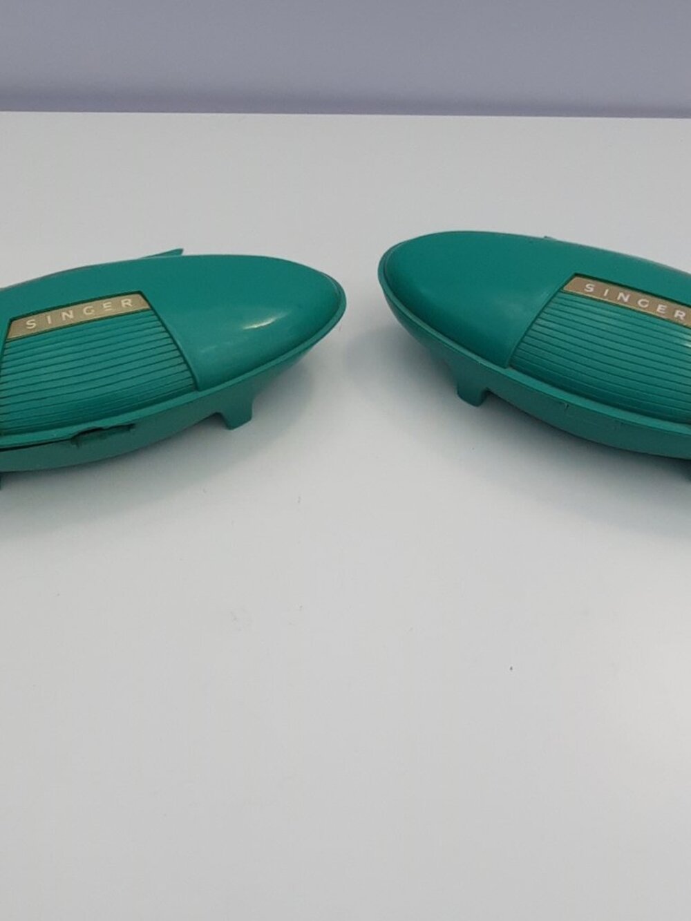 Lot of 2 VTG Singer Needle Buttonholer 2482607 or 2536620 Green Case Templates